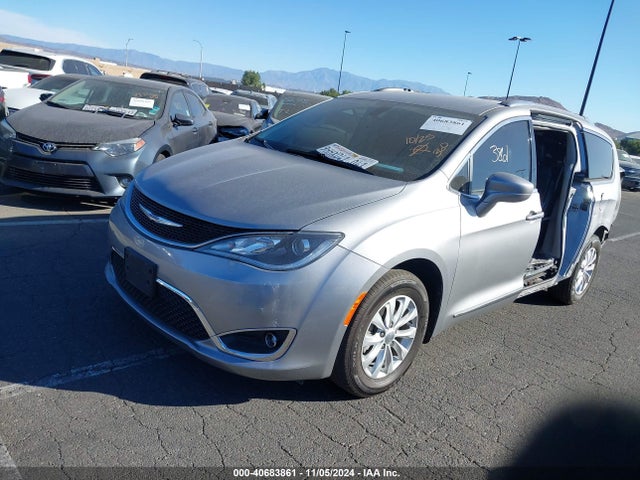 2C4RC1BG4KR651753 Chrysler Pacifica Touring L