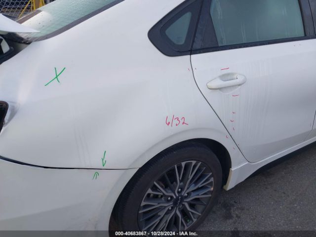 3KPF54AD9PE567975 KIA Forte Gt-line