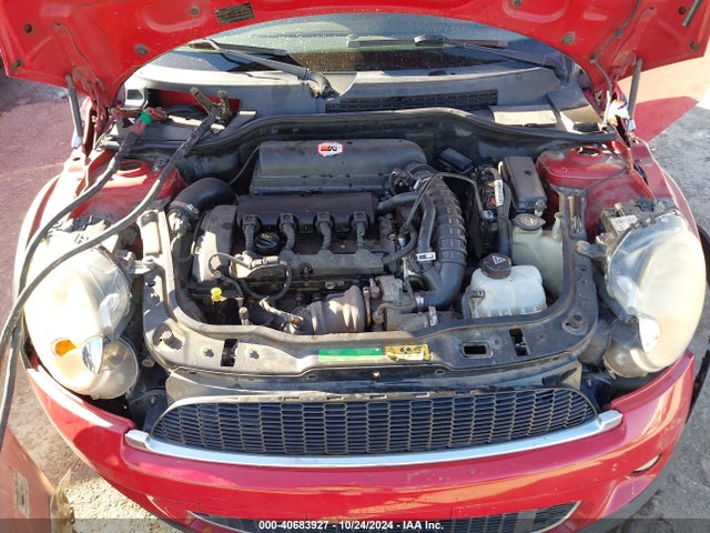 2008 MINI COOPER S CLUBMAN WMWMM33588TP88144 Photo 9