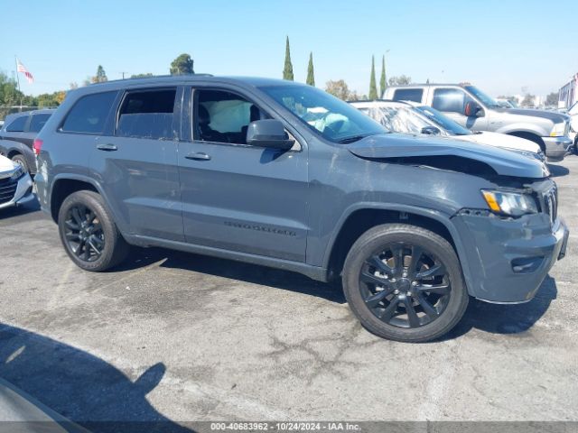 1C4RJEAG3HC745722 Jeep Grand Cherokee Altitude 4x2