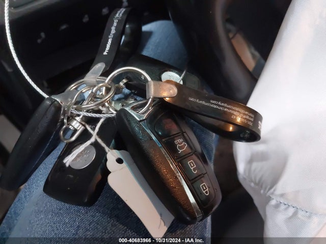 Hyundai Santa Fe Se Ultimate 2017 KM8SRDHFXHU251669 Image 11