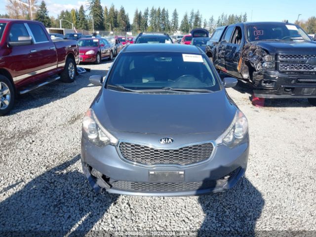KNAFX4A8XE5138735 KIA FORTE EX