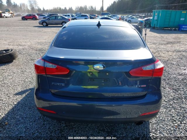 KNAFX4A8XE5138735 KIA FORTE EX