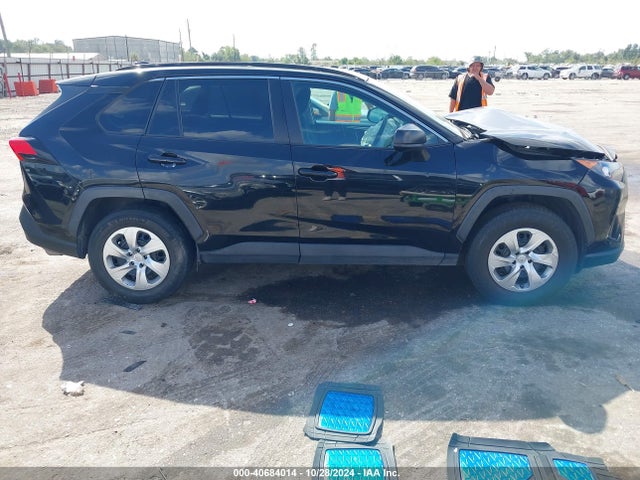 Toyota RAV4 LE 2021 2T3H1RFV8MW135008 Image 13