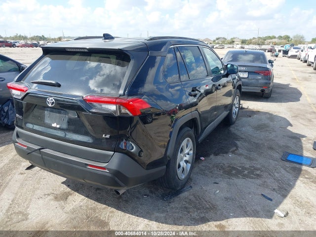 Toyota RAV4 LE 2021 2T3H1RFV8MW135008 Image 4
