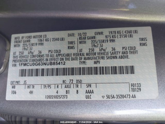 1FMCU0G63NUB85412 Ford ESCAPE SE