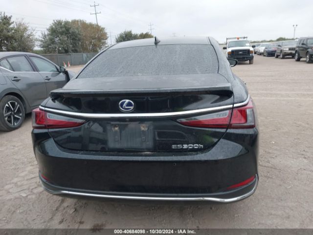 58AFA1C13MU013099 Lexus Es 300h Ultra Luxury