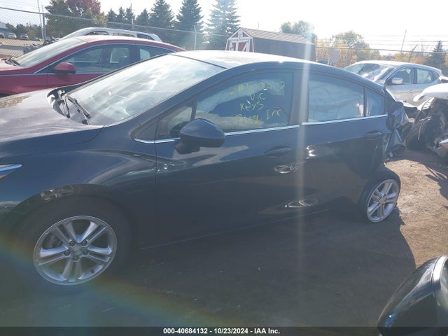 Chevrolet Cruze Lt Auto 2018 1G1BE5SM6J7119373 Image 14