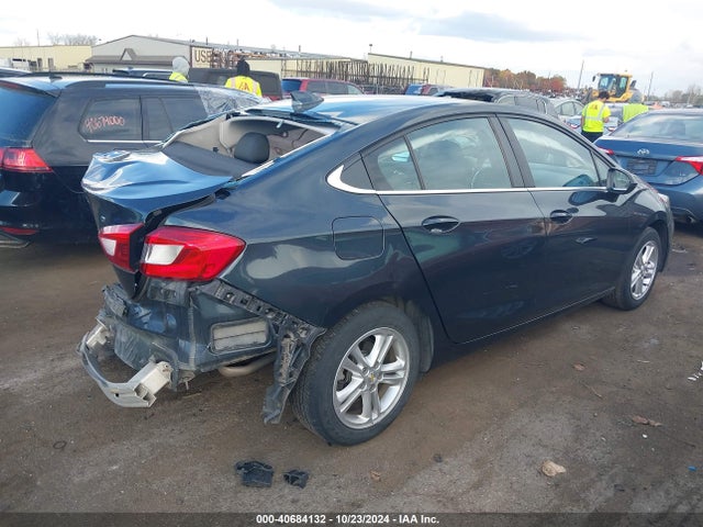 Chevrolet Cruze Lt Auto 2018 1G1BE5SM6J7119373 Image 4