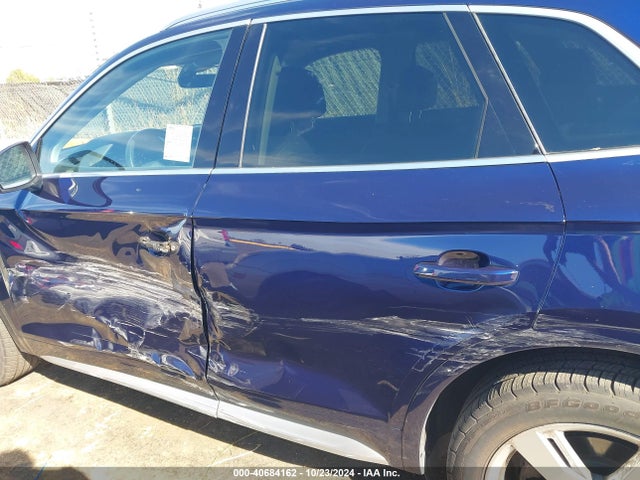 WA1BNAFY1J2158456 Audi Q5 2.0t Premium/2.0t Tech Premium