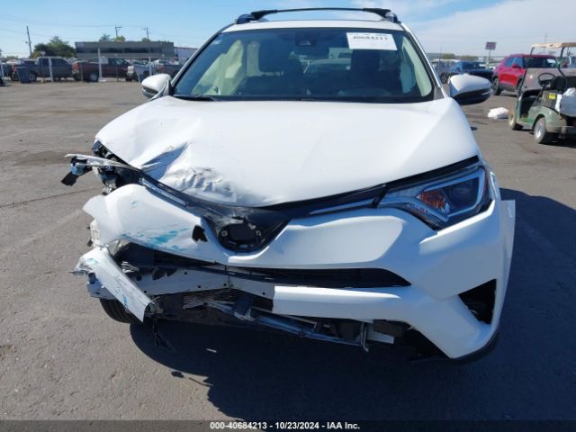 JTMWFREV3JJ206393 Toyota Rav4 Adventure/xle