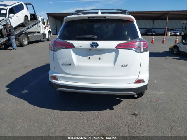 JTMWFREV3JJ206393 Toyota Rav4 Adventure/xle