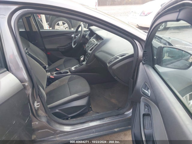 Ford FOCUS SE 2014 1FADP3K26EL332324 Image 5