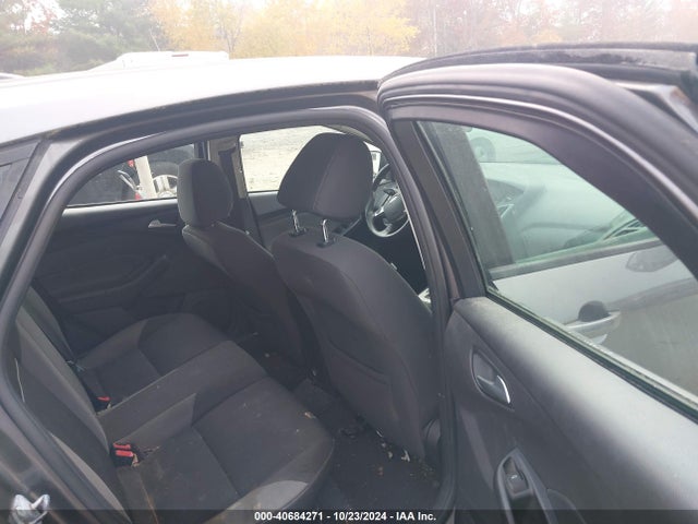 Ford FOCUS SE 2014 1FADP3K26EL332324 Image 8
