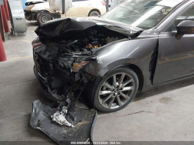 3MZBN1L31JM251501 Mazda Mazda3 Touring