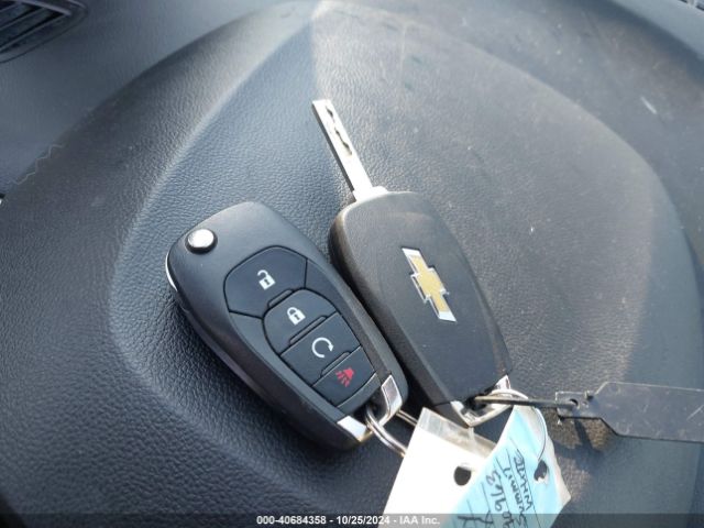 KL7CJNSB8LB090963 Chevrolet Trax Awd Ls