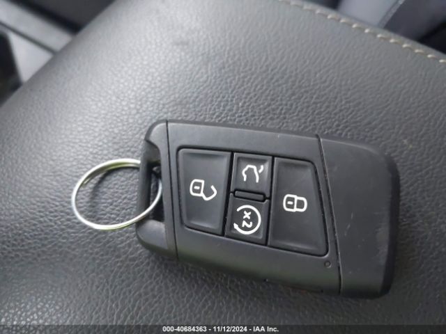 3VV3B7AX2NM153772 Volkswagen Tiguan 2.0t Se
