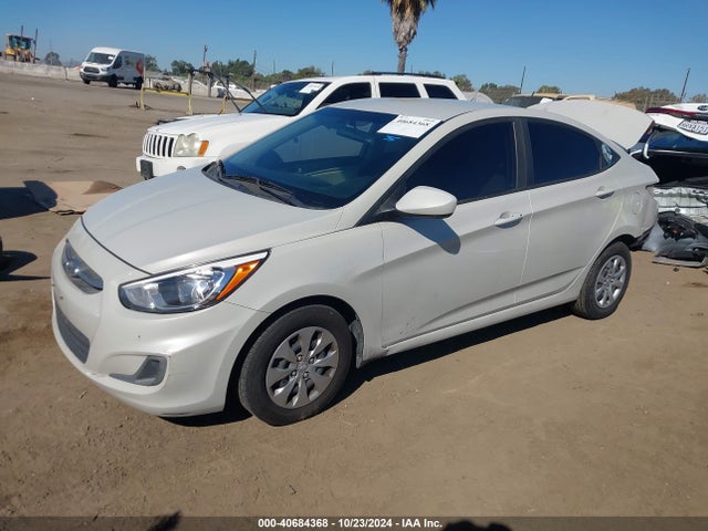 Hyundai ACCENT SE 2017 KMHCT4AE9HU205516 Image 2
