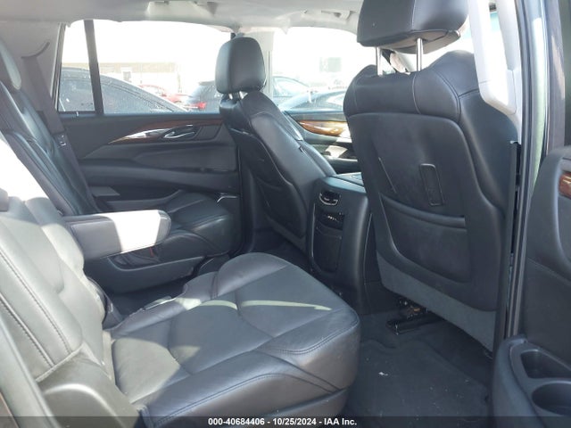 1GYS4BKJ7GR401348 Cadillac Escalade Luxury Collection