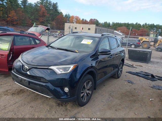 JTMRFREV9JJ727423 Toyota Rav4 Adventure/xle