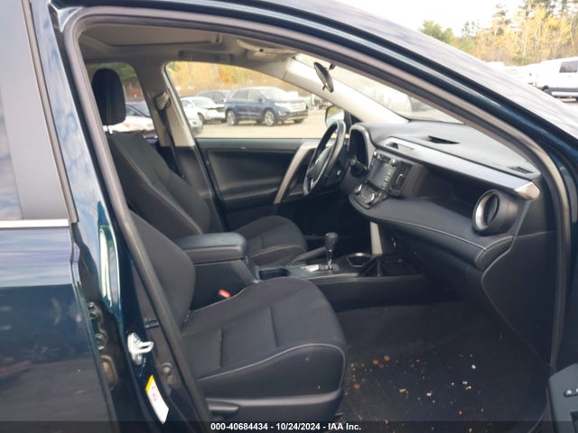 JTMRFREV9JJ727423 Toyota Rav4 Adventure/xle