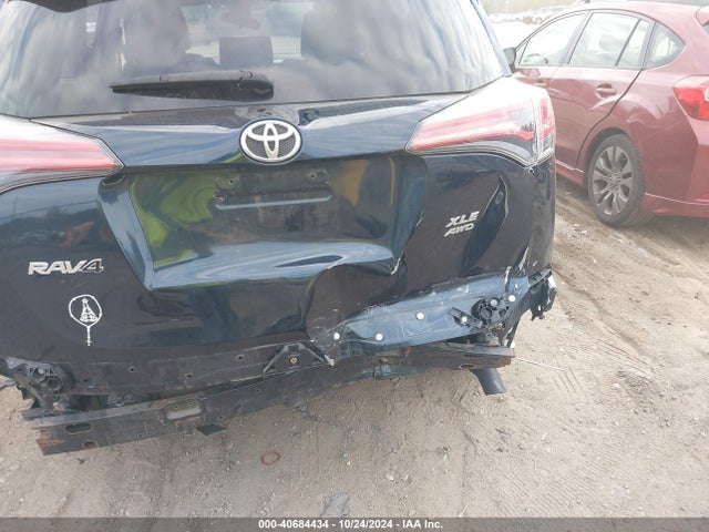 JTMRFREV9JJ727423 Toyota Rav4 Adventure/xle