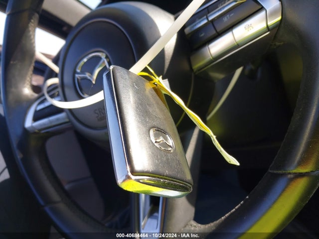 Mazda MAZDA3 2019 JM1BPAJM0K1119241 Image 11