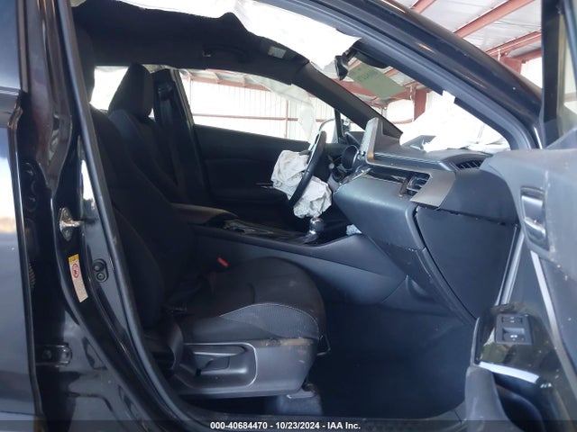 JTNKHMBX3K1029973 Toyota C-HR XLE
