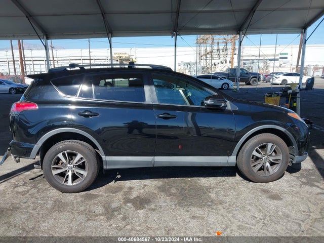 Toyota Rav4 Xle 2017 2T3WFREV3HW335195 Image 12