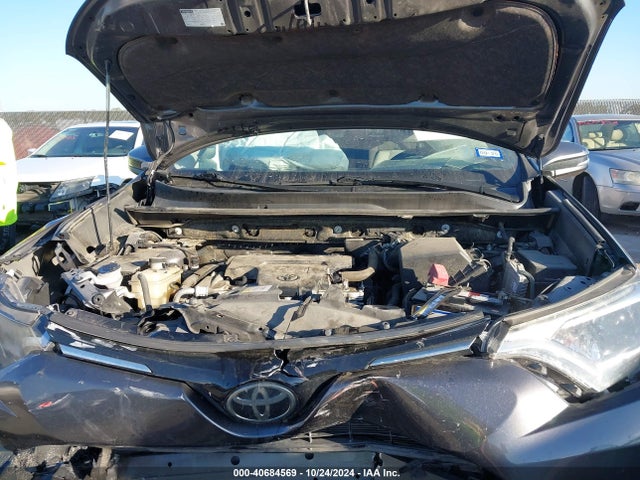 Toyota Rav4 Xle 2017 JTMWFREV8HJ706432 Image 10