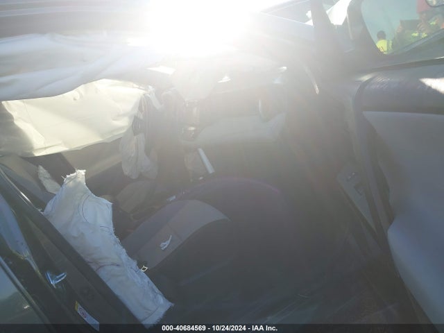 Toyota Rav4 Xle 2017 JTMWFREV8HJ706432 Image 5
