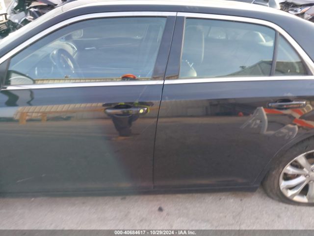 2C3CCARG4HH616693 Chrysler 300 Limited Awd