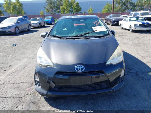 JTDKDTB34E1066557 Toyota Prius C One