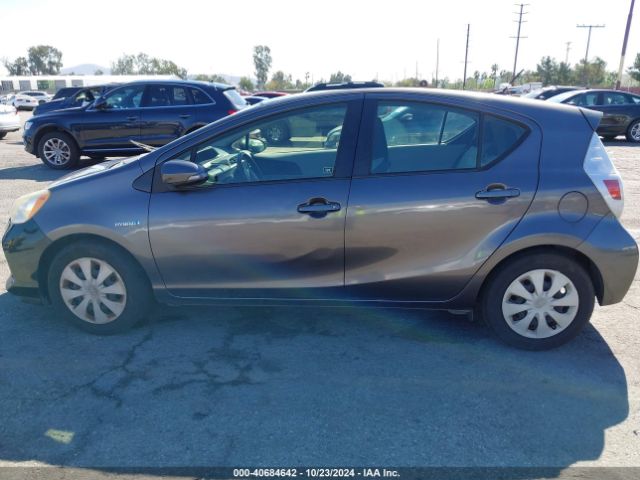 JTDKDTB34E1066557 Toyota Prius C One