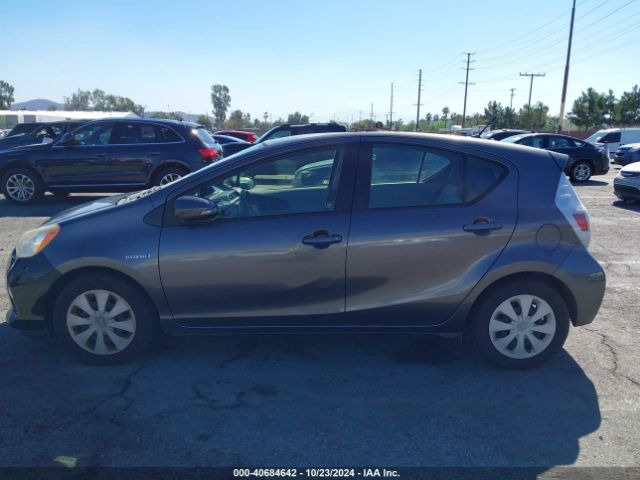 JTDKDTB34E1066557 Toyota Prius C One