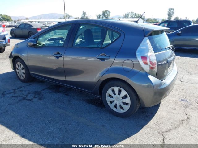 JTDKDTB34E1066557 Toyota Prius C One