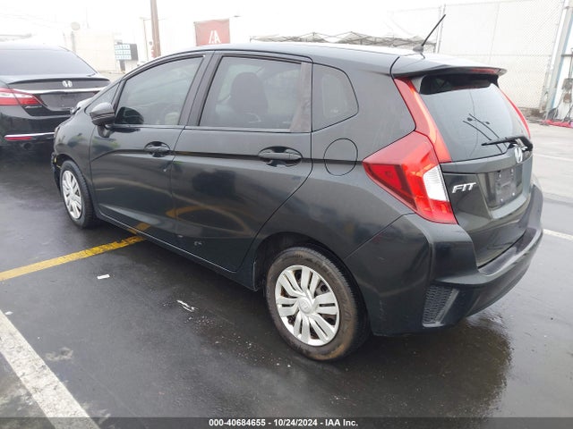 Honda FIT LX 2015 3HGGK5H5XFM786869 Image 3