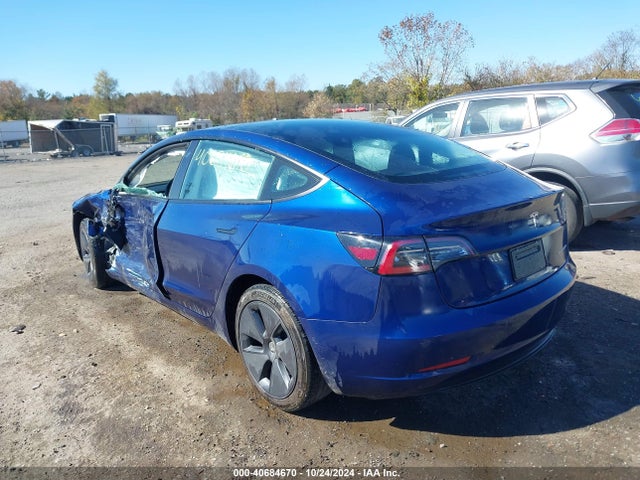 2022 TESLA MODEL 3 5YJ3E1EB7NF273413 Photo 2