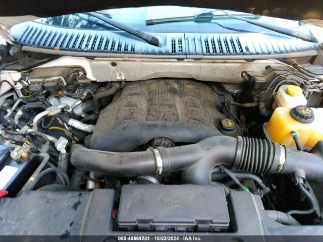 Ford Expedition 2014 1FMJU1JTGEF52322 Image 10