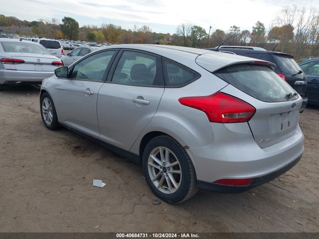 Ford FOCUS SE 2015 1FADP3K25FL282226 Image 3