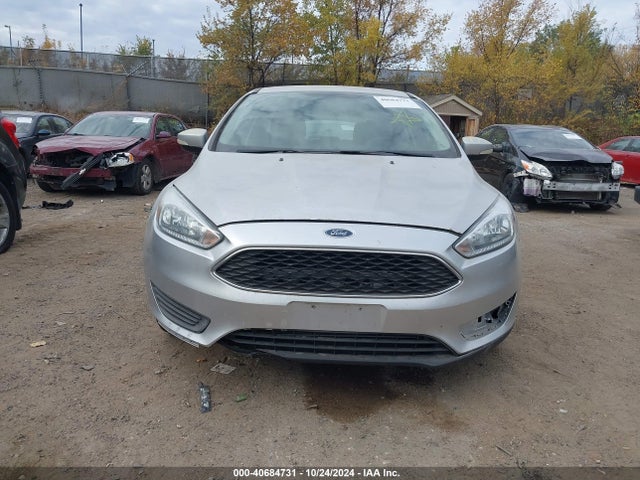 Ford FOCUS SE 2015 1FADP3K25FL282226 Image 6