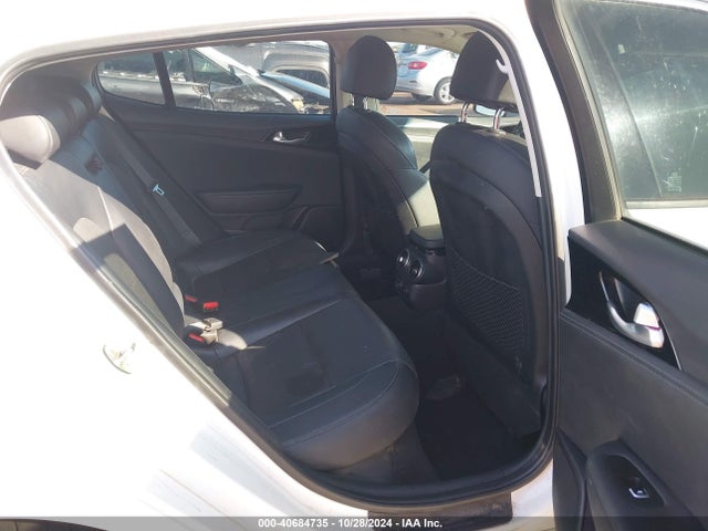 KIA Stinger 2018 KNAE15LA0J6034150 Image 8