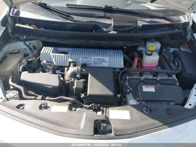 JTDZN3EU0E3313500 Toyota Prius V Three