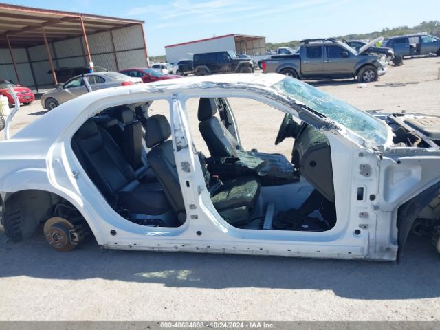 2C3CCAAGXMH676094 Chrysler 300 Touring L