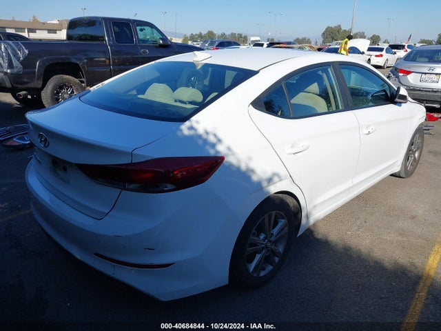 Hyundai Elantra Value Edition 2018 5NPD84LF4JH372219 Image 4
