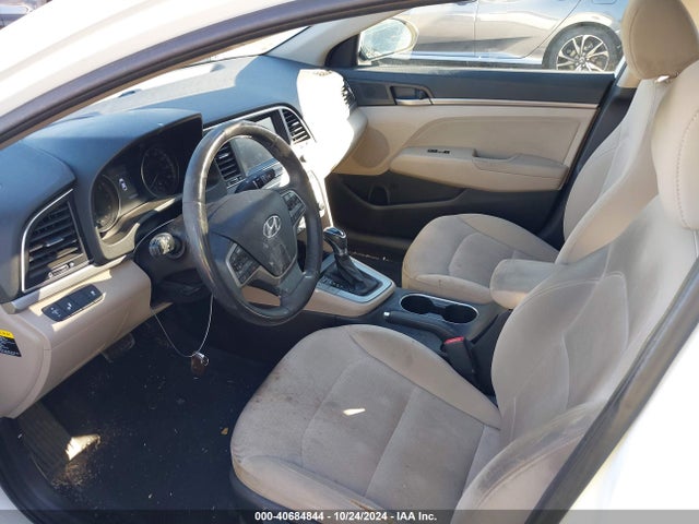 Hyundai Elantra Value Edition 2018 5NPD84LF4JH372219 Image 5