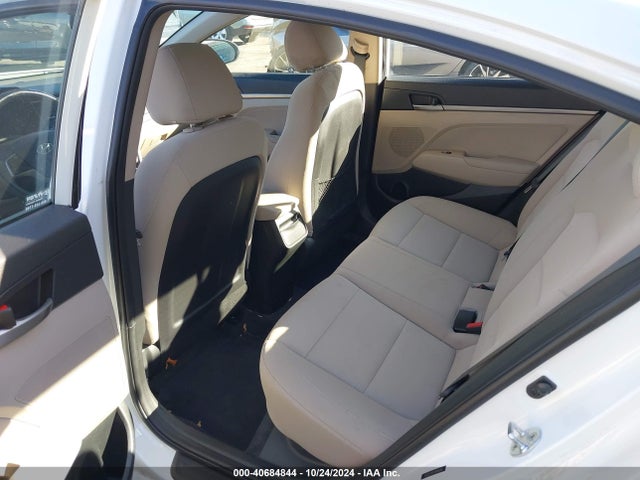Hyundai Elantra Value Edition 2018 5NPD84LF4JH372219 Image 8
