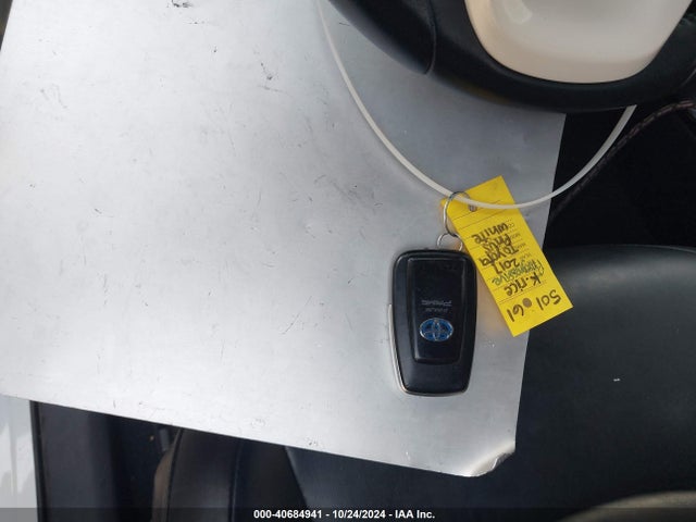 Toyota Prius Prime Advanced 2017 JTDKARFP1H3005975 Image 11