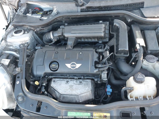 2011 MINI COOPER WMWSU3C50BT182030 Photo 5