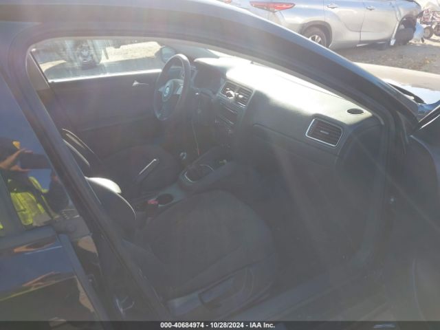 3VW1K7AJ3EM429312 Volkswagen Jetta 2.0l S